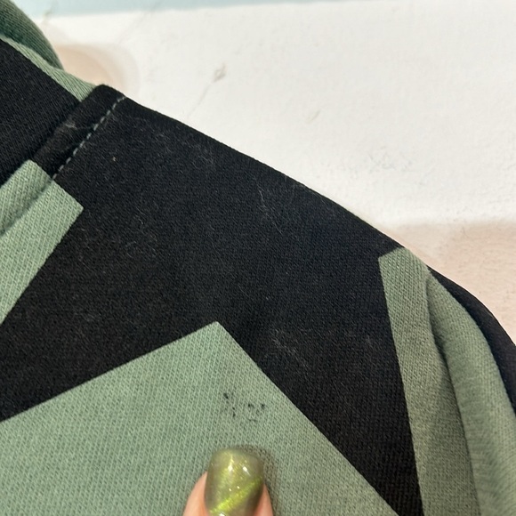 Star at Me Oversize Hoodie EDIKTED women’s size medium / large olive green new - Picture 4 of 8